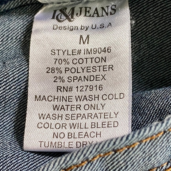 Dark Wash Button-Front Denim Jacket with Pockets – Size M - Picture 5 of 8